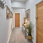 Apartment Host & - View Harrogate